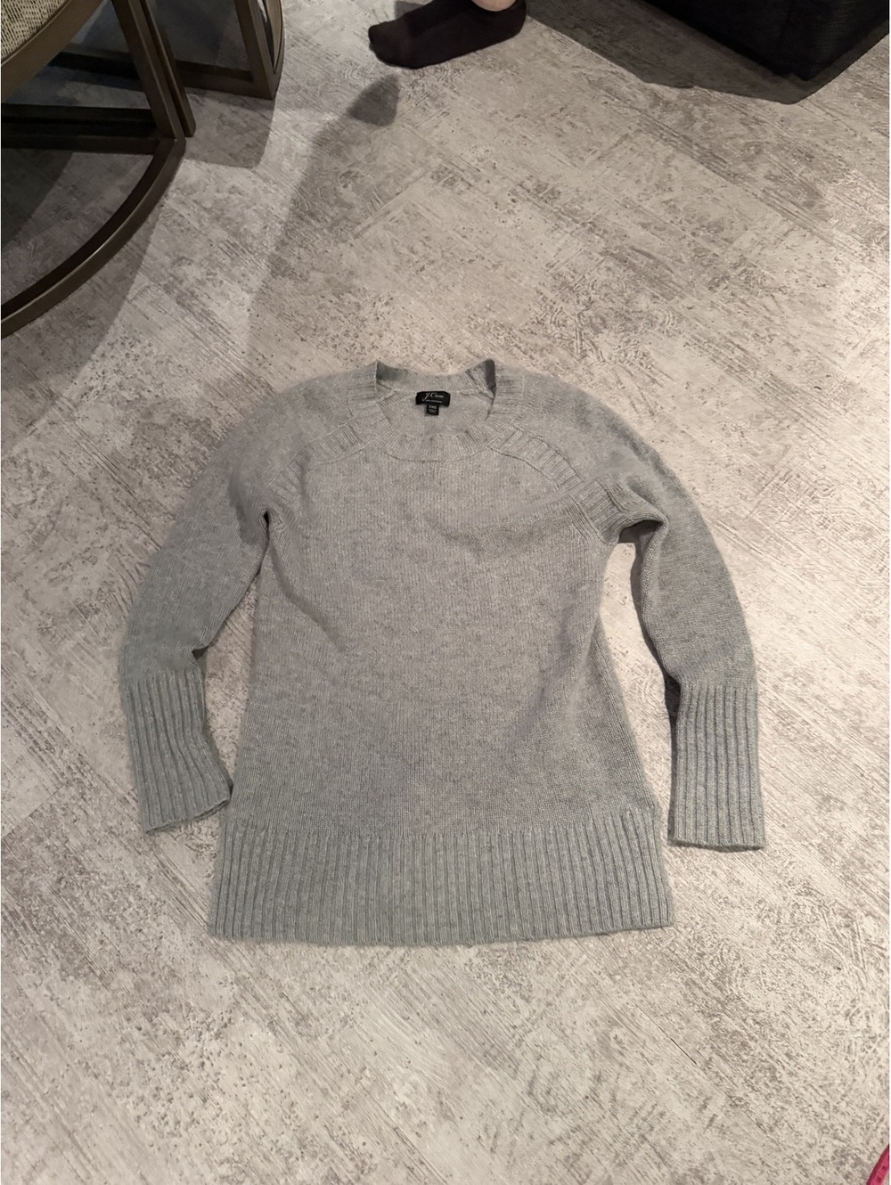 J crew 100% cashmere grey crew neck sweater xxs